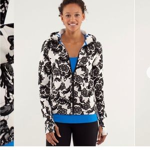 EUC Lululemon Laceoflage Scuba Hoodie Size 6